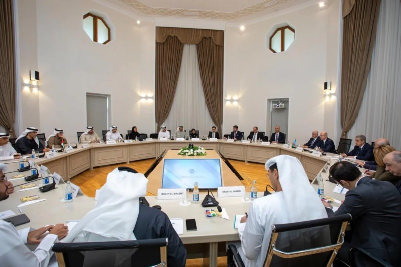 BƏƏ ilə enerji əlaqələrinin inkişafını müzakirə edildi