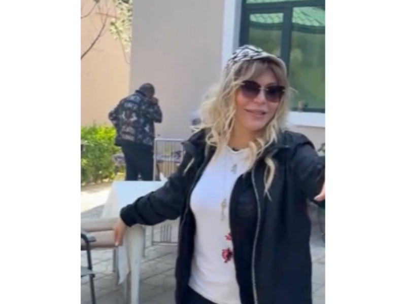 Xalq artisti rəqsi ilə DİQQƏT ÇƏKDİ - VİDEO