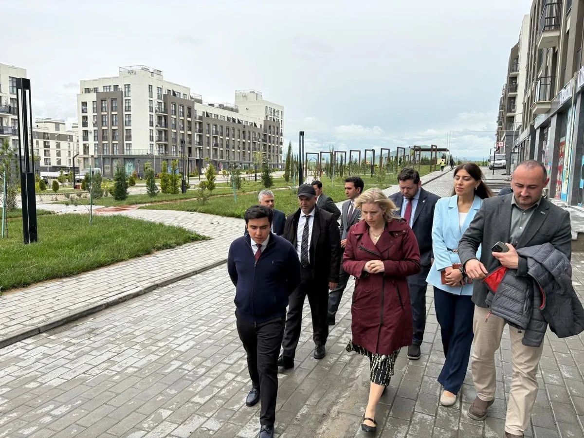 Səfirlik: Karlonun Ağdam və Füzuliyə səfəri ABŞ-Azərbaycan əməkdaşlığının genişləndiyini təsdiqləyir