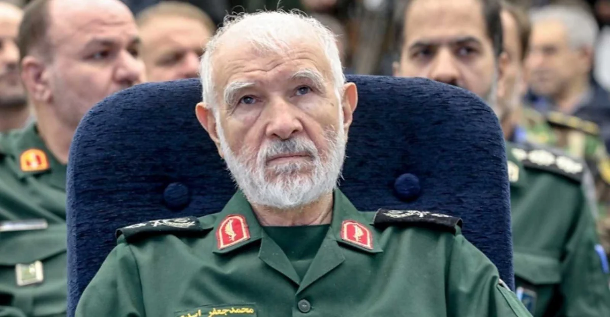 General Əsədi: ABŞ-ın Tehranda hərbi əməliyyatları istisna deyil