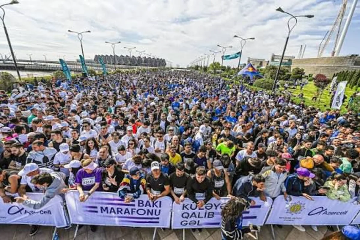 XİN əməkdaşları Bakı Marafonu 2026da iştirak ediblər