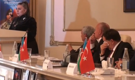 Şəhid anasından təsirli çıxış - İcra başçısı ağladı - VİDEO
