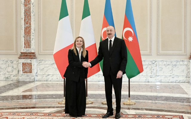 İlham Əliyevin Ciorcia Meloni ilə təkbətək görüşü keçirilir - FOTOLAR