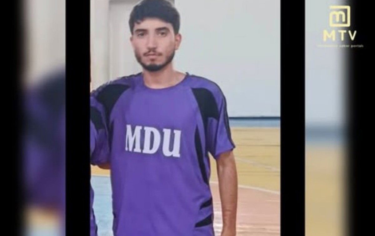 Futbol oynayarkən ölən tələbənin - Fotosu