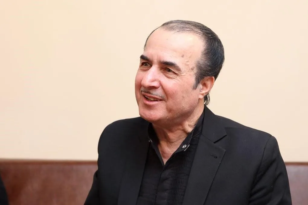 "İndi qorxumdan heç bir restoranda yemək yemirəm"
