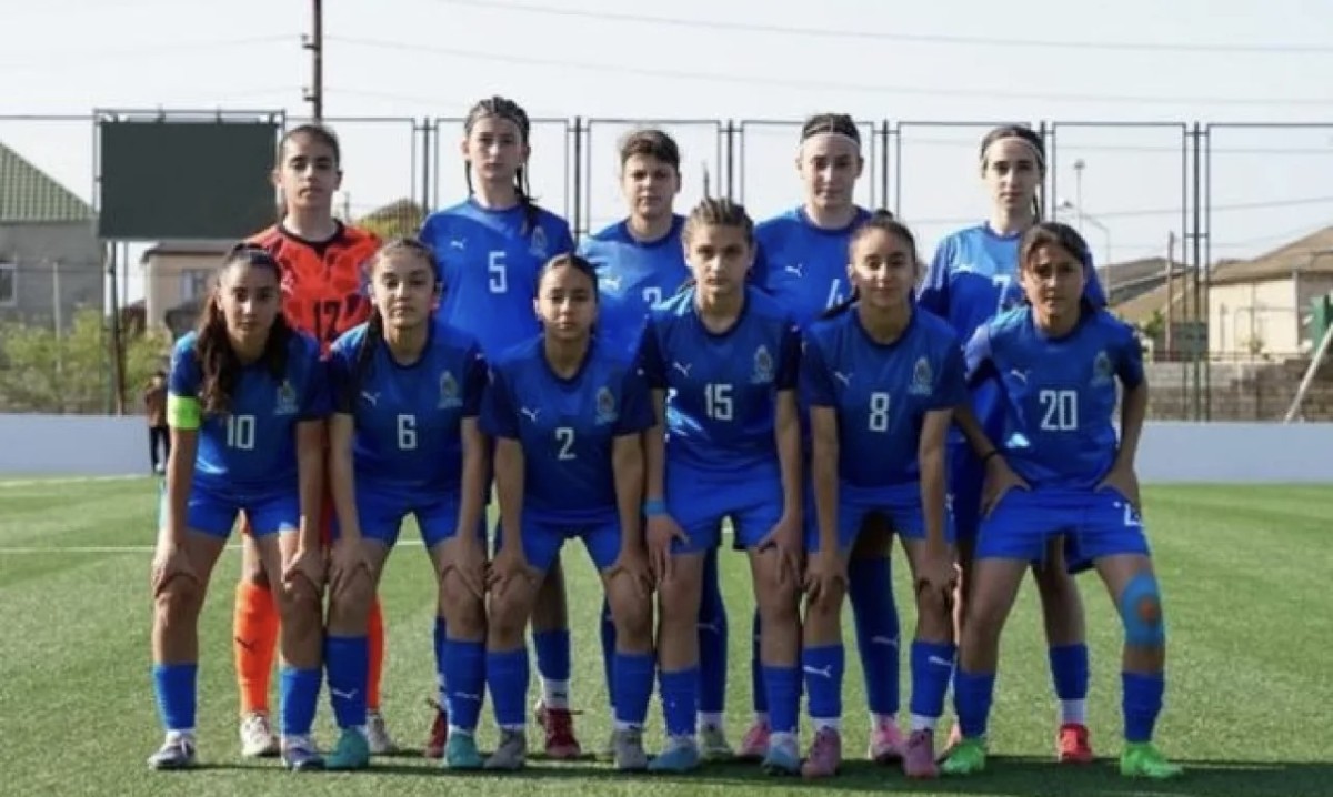 Azərbaycan millisi Rumıniyaya böyük hesabla uduzdu