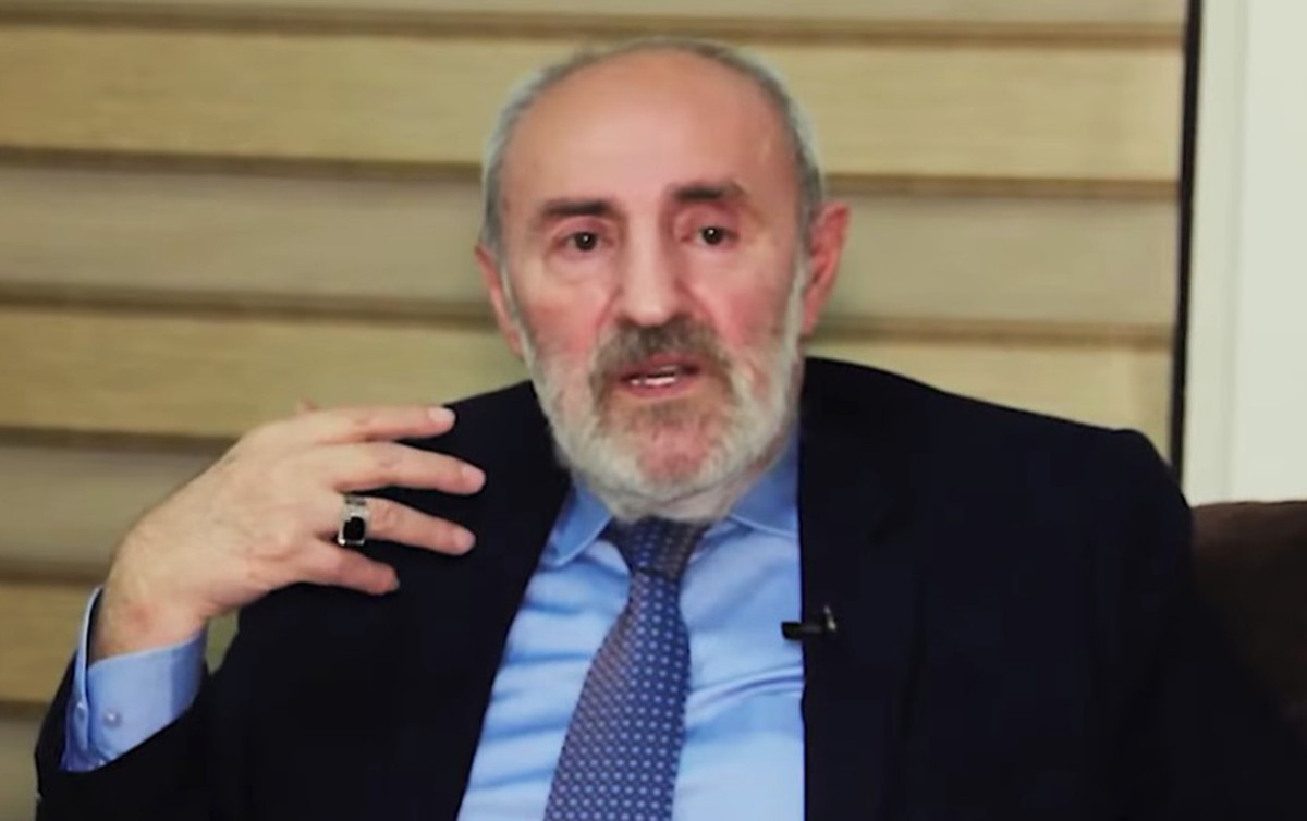 Akif İslamzadənin ürəyinə stent qoyuldu - YENİLƏNİB
