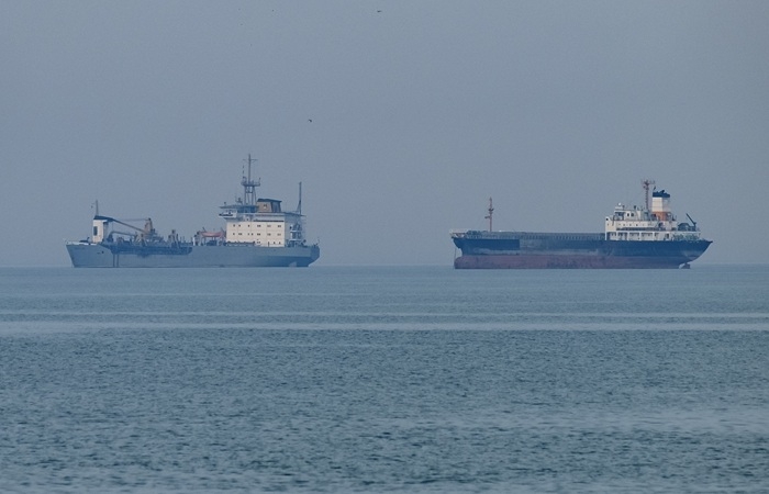 İran öz neftini daşıyan tankerə hücum edib