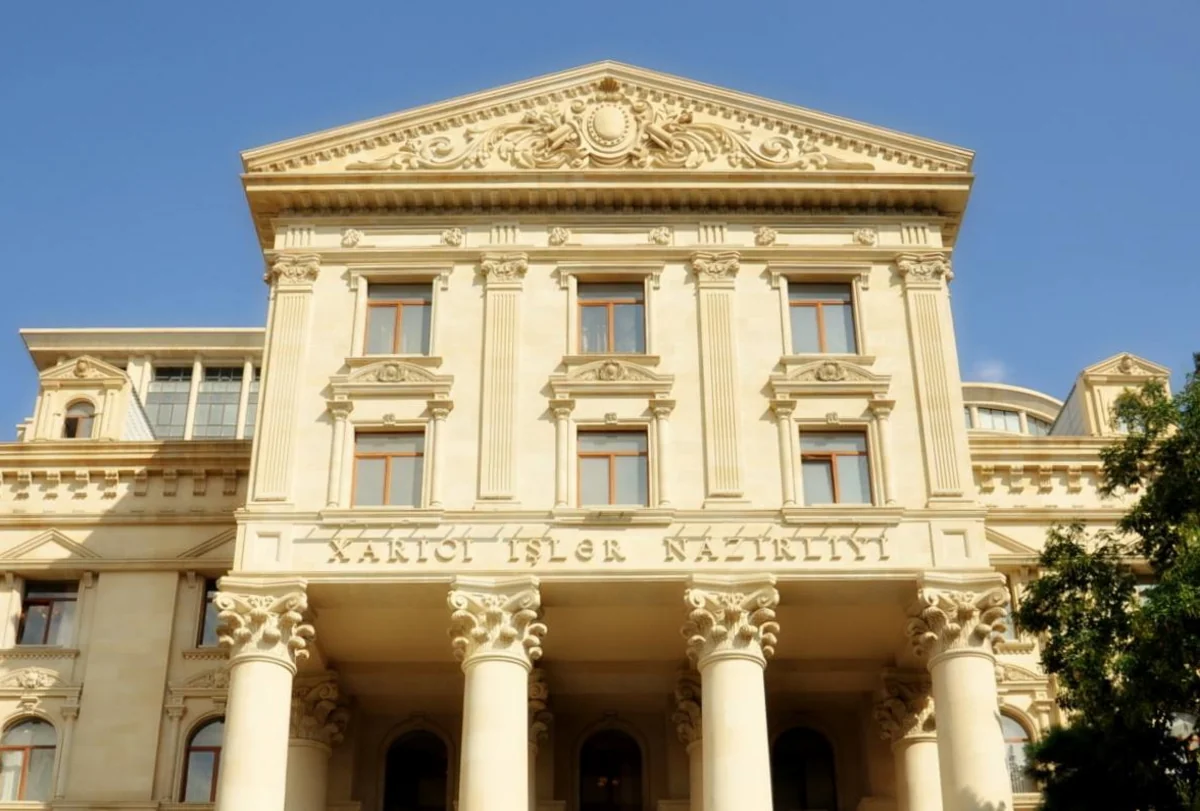 XİN Azərbaycan xalqını təbrik etdi