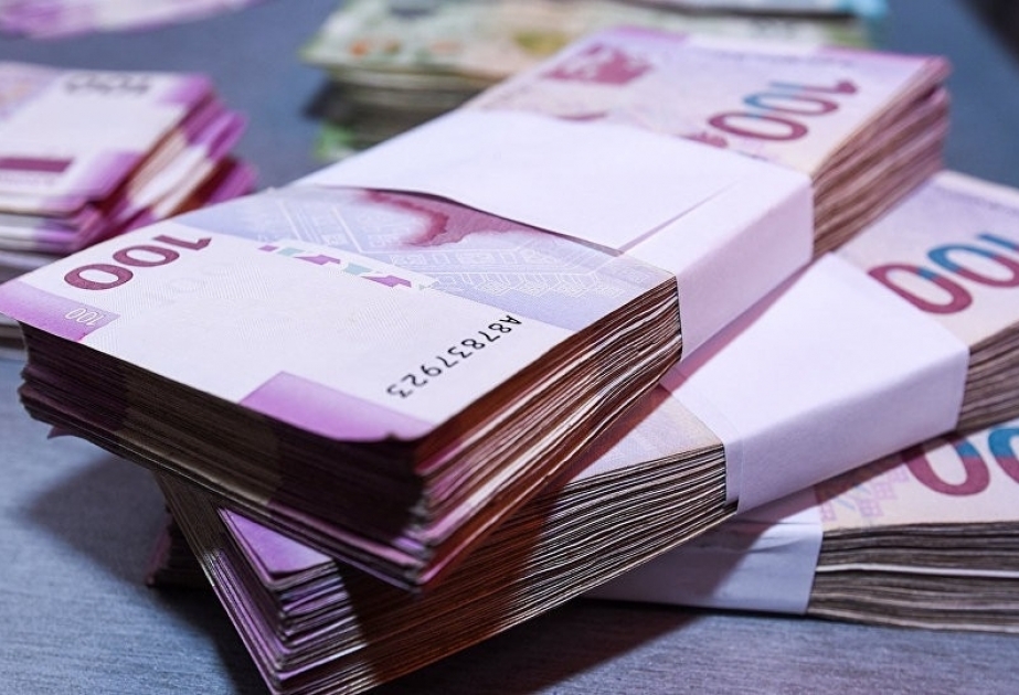 Azərbaycanda orta aylıq əməkhaqqı 1 100 manatı ötüb