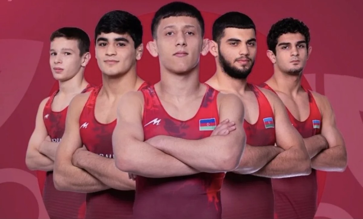 Yeniyetmə güləşçilərimiz Avropa çempionatına üç medalla başlayıblar