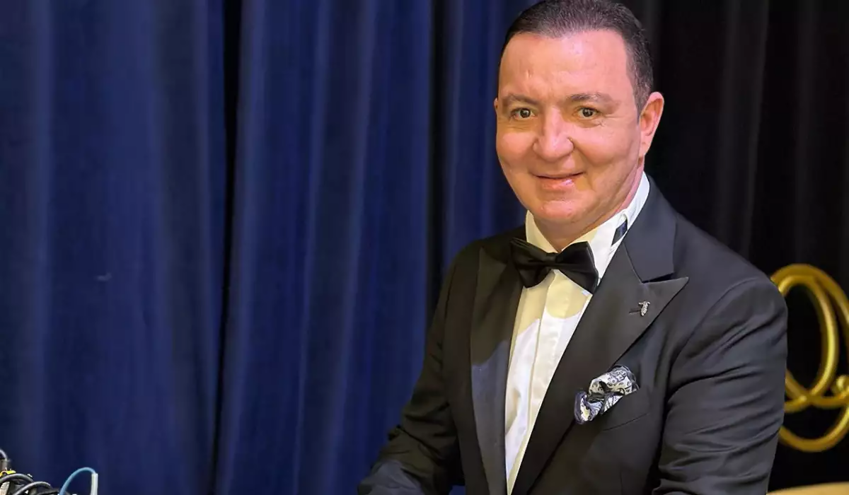 İzzətin yanında mənə Əməkdar artist deməyin