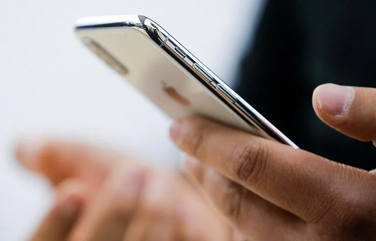 Bu türk ölkəsi məktəblərdə telefonu qadağan etdi