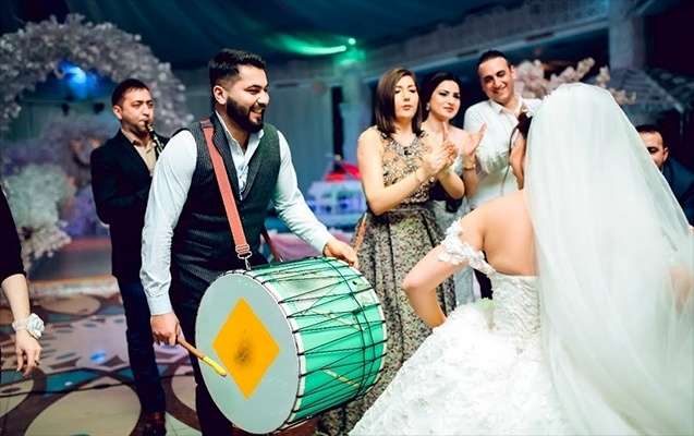 Toylarla bağlı yeni QAYDA - Azərbaycanda nə vaxt TƏTBİQ EDİLƏCƏK?