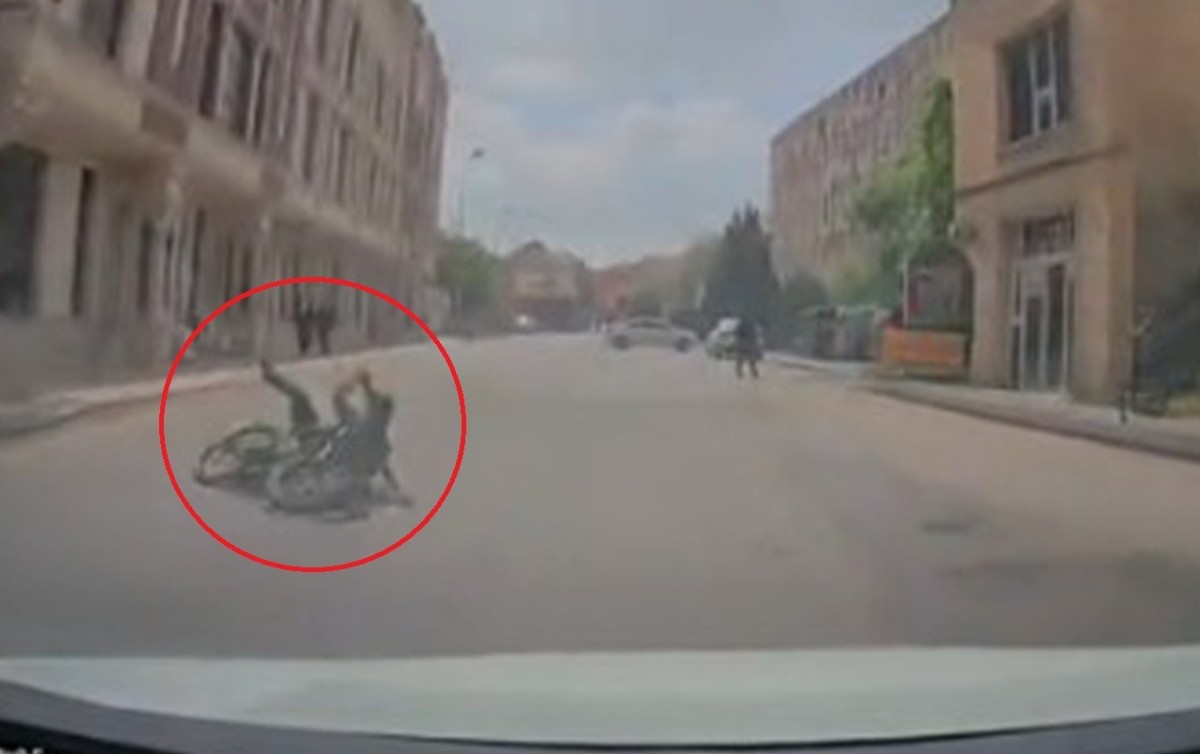 Xırdalanda yolda qorxu dolu anlar - Video