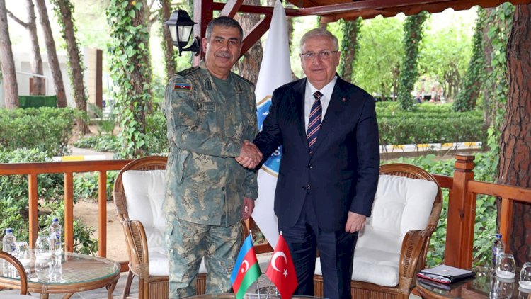 Zakir Həsənov generallarla birlikdə Türkiyəyə getdi 
