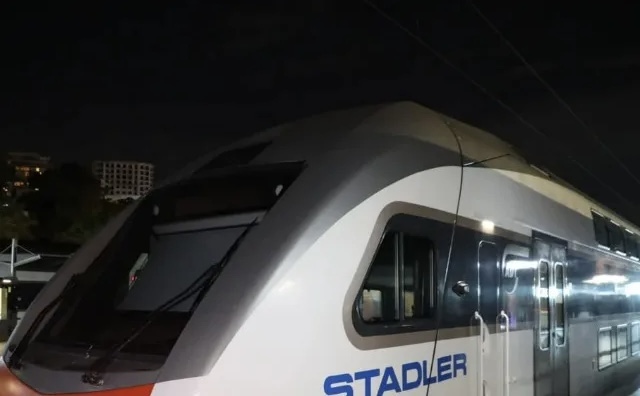 Bakı-Tbilisi sərnişin qatarı yola salındı