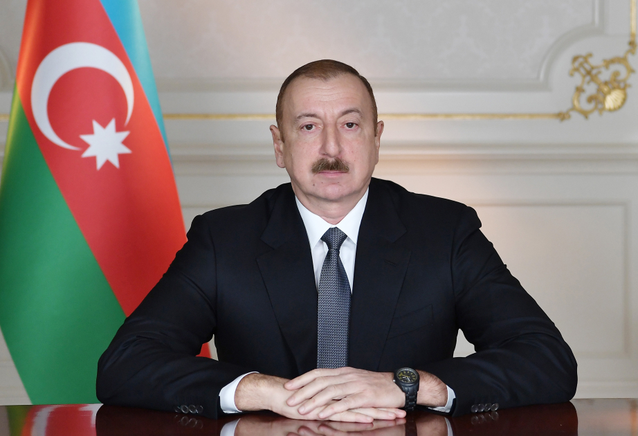 Üç nəfərə dövlət mükafatı verildi - SİYAHI
