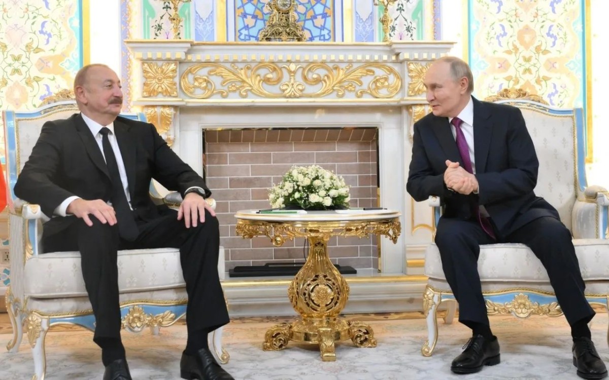 Putin İlham Əliyevi təbrik etdi