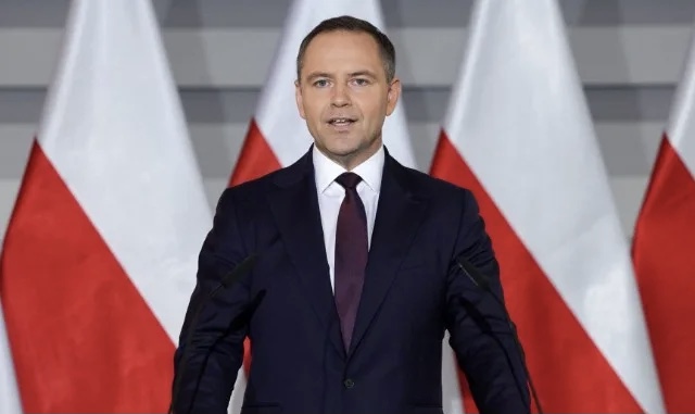 Polşa Prezidenti öz nazirini axmaq adlandırdı