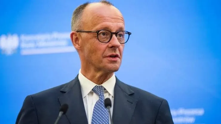 Kansler: NATO ərazisini müdafiə etməyə hazırq