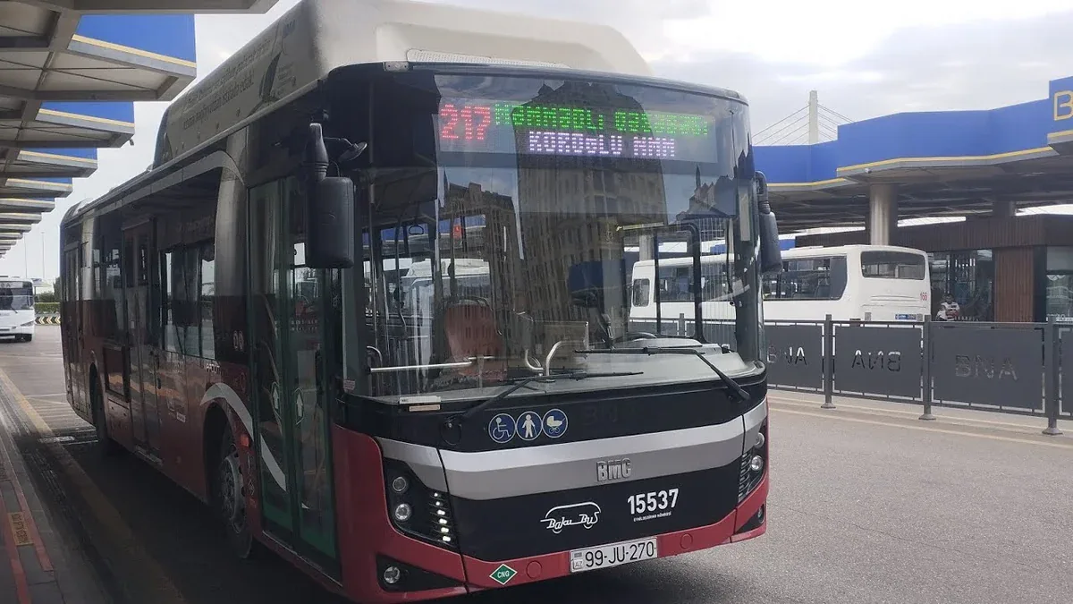 Məmmədli sakinlərinin nəqliyyat problemi: "Avtobuslar kəndə girmir"
