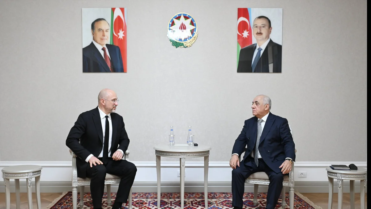Əli Əsədov Ukrayna Baş nazirinin birinci müavini ilə görüşüb