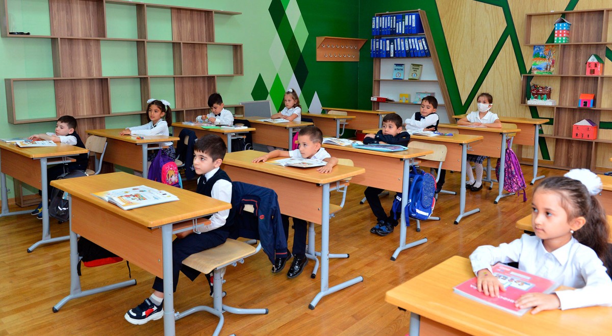 Bir sıra məktəblərə şagird qəbulu ELAN EDİLDİ