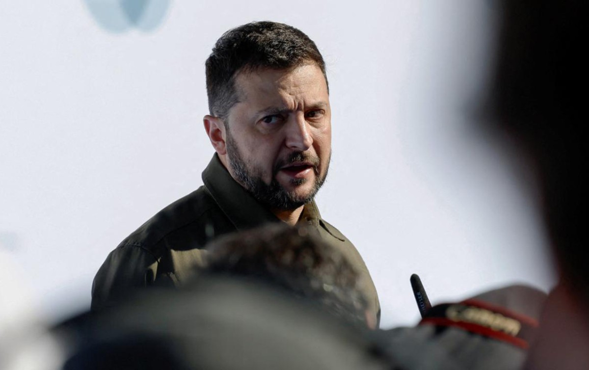Zelenski Putinlə bu ölkələrin birində görüşmək istəyir