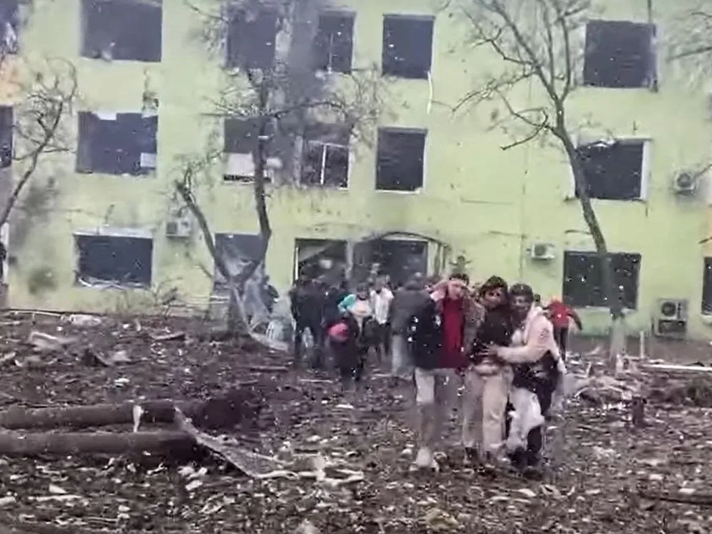 Ukraynanın qida emalı zavoduna hücum: 4 ölü, 7 yaralı...