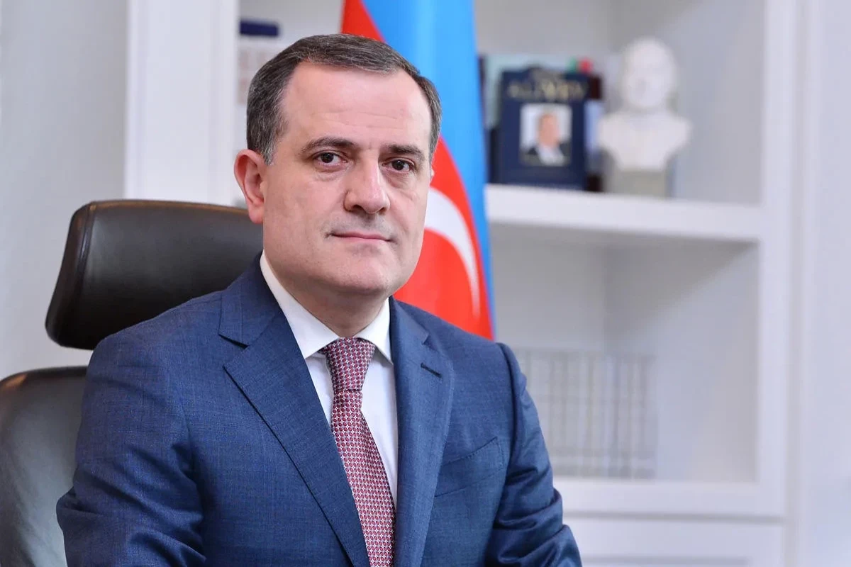 Ceyhun Bayramov İstanbula getdi