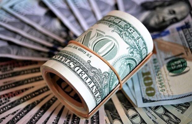 Dollar almaq istəyənlərin NƏZƏRİNƏ!