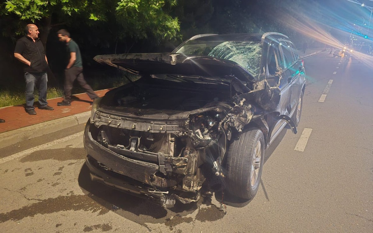 Maşınlar toqquşub skuterə çırpıldı - YARALI VAR