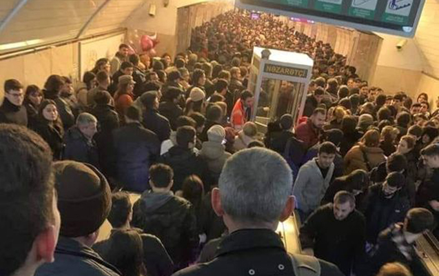 Bakı metrosunda problem: eskalator qəfil dayandı