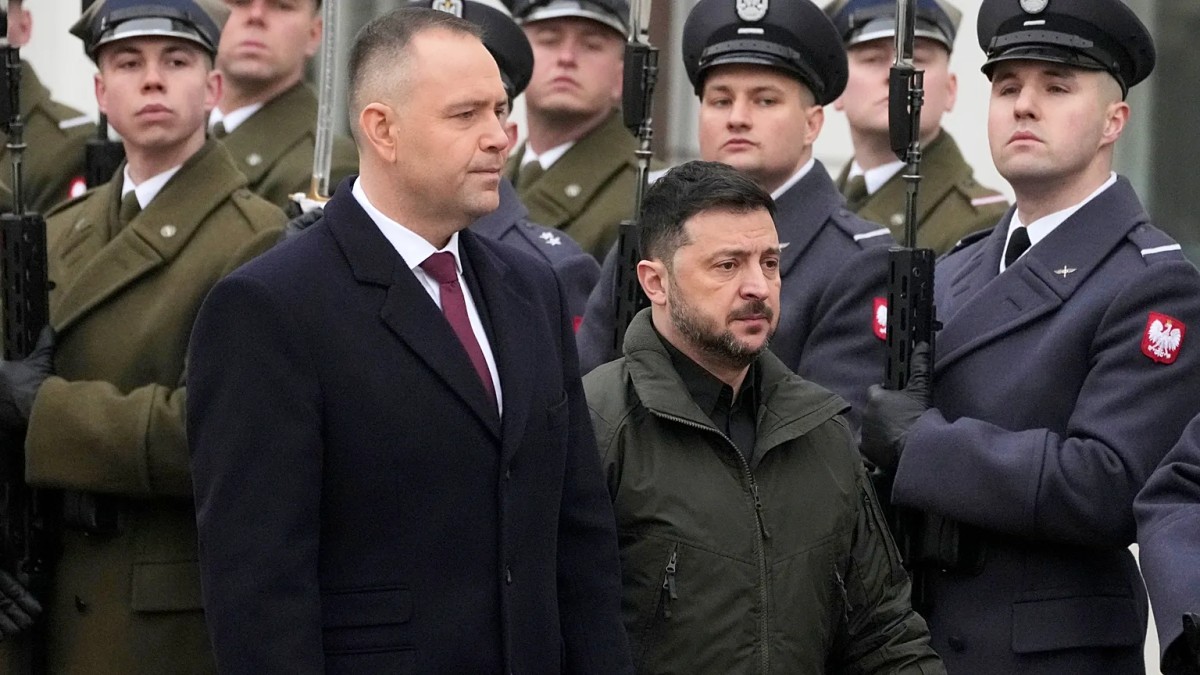 Ukraynanın Polşadakı səfiri “Şərəf” ordenindən imtina etdi