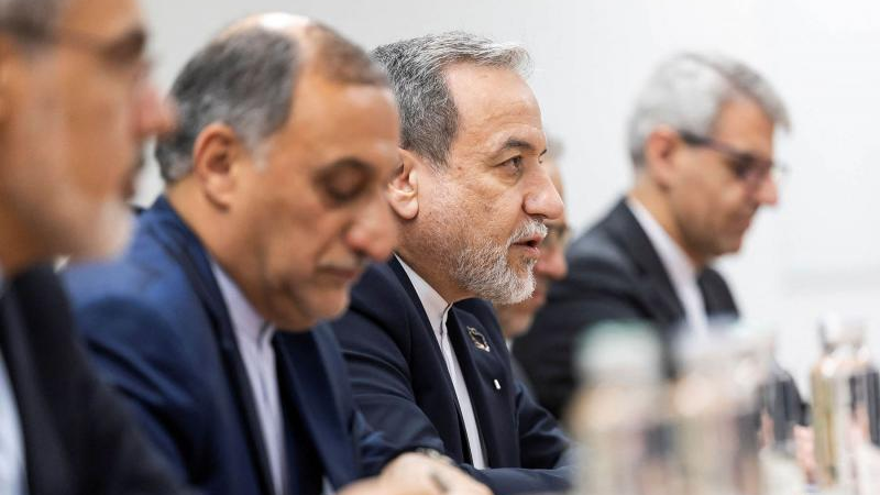İran rəsmiləri ABŞ nümayəndələri ilə birgə foto çəkdirməkdən imtina etdi