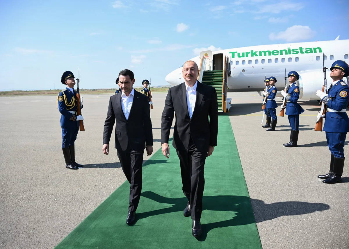 Türkmənistan Prezidenti Füzulidədir - FOTOLAR