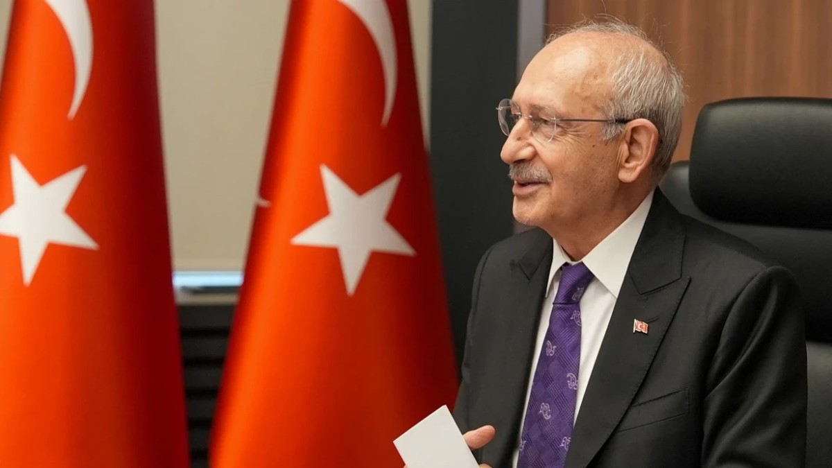 Kılıçdaroğlu daha iki sədri yola saldı