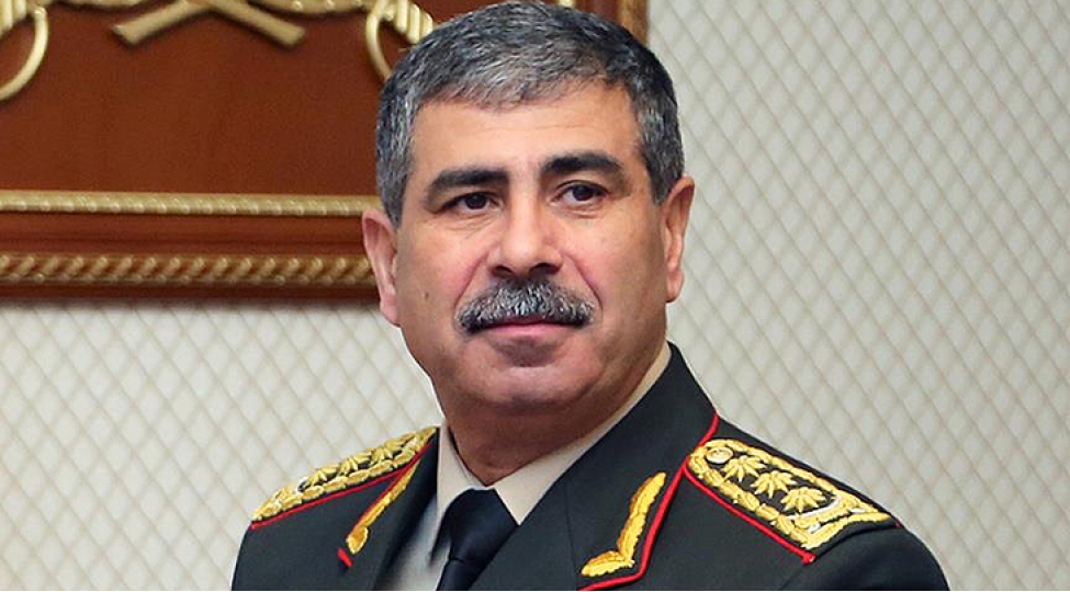 Zakir Həsənov müəllim heyəti və valideynlərə təşəkkür edib