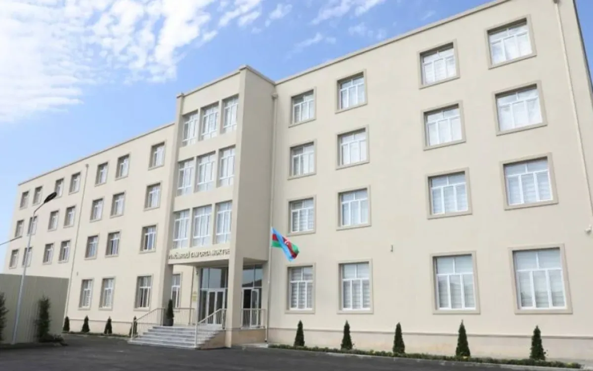 Ümumi təhsil müəssisələrində müəllimlərin və şagirdlərin sayı açıqlandı