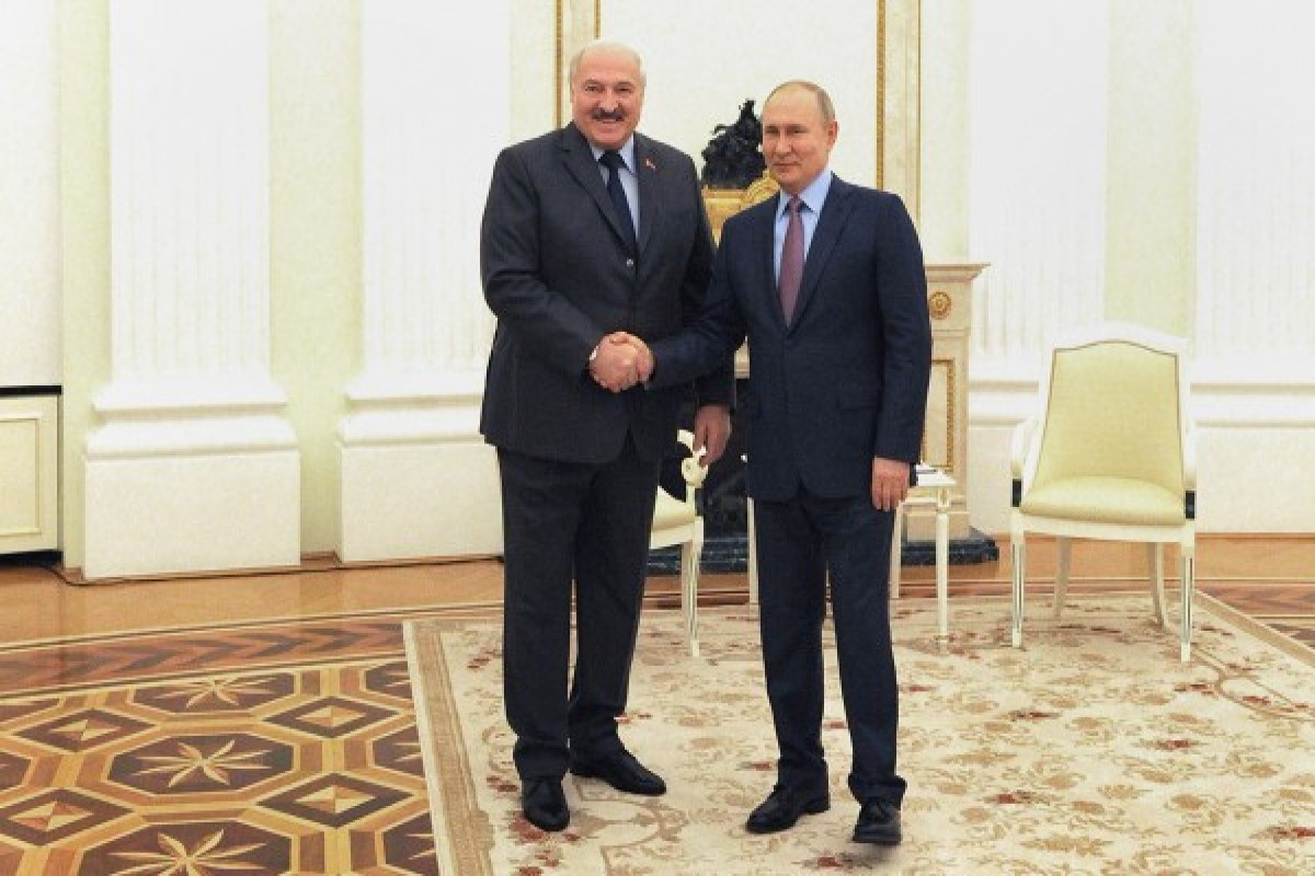 Putin Lukaşenko ilə görüşdü 