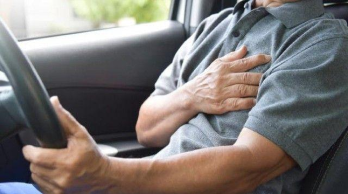 Sükan arxasında infarkt keçirən sürücü öldü