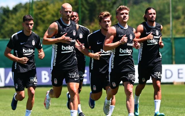 Beşiktaş 7 futbolçusunu göndərə bilər