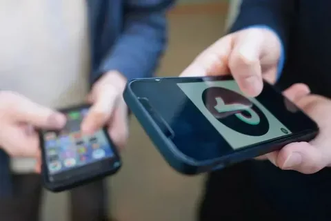 Sosial şəbəkələrdə uşaqların hüquqlarının qorunmasına dair cərimələr qəbul edildi