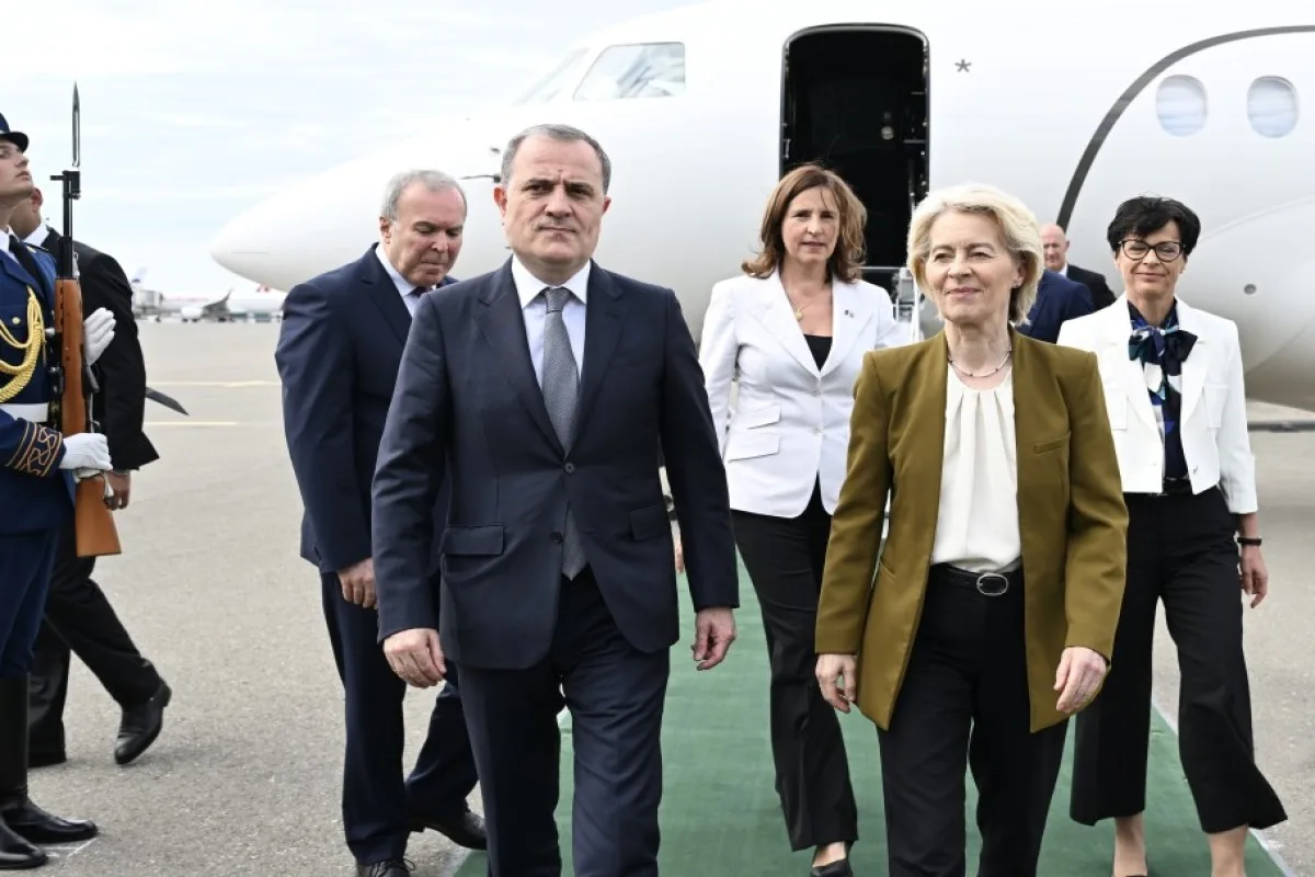 Ursula Fon der Lyayen Azərbaycandadır