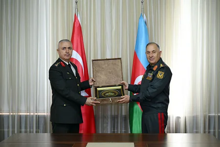 Azərbaycan və Türkiyə hərbi təhsil sahəsində əməkdaşlığı müzakirə edib