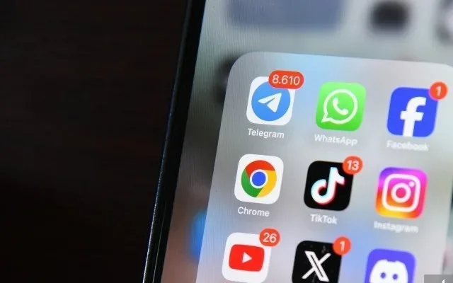 Aİ uşaqları sosial şəbəkələrdən ayırmağa hazırlaşır