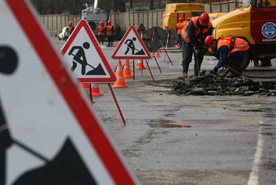 Bakıda daha iki yol sahəsində təmir işləri aparılır - FOTOLAR