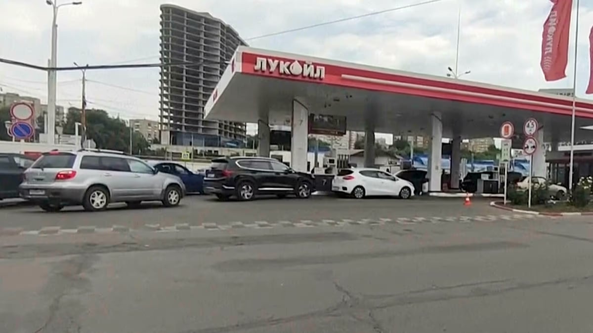 Hindistan Rusiyaya “yardım əli uzadır”: 400 min ton yanacaq...