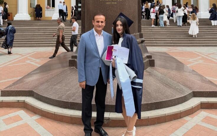 Xalq artisti Elçin Haşımovun qızı məzun oldu - FOTO